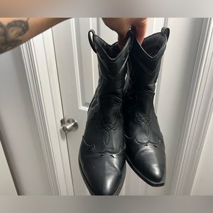 Stradivarius boots